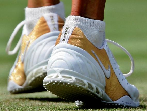 Шеф на Nike остави открехната вратата за Шарапова Шеф на Nike остави открехната вратата за Шарапова