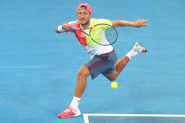 lucas-pouille-2017-brisbane-international-y2dtq0ldk6cl