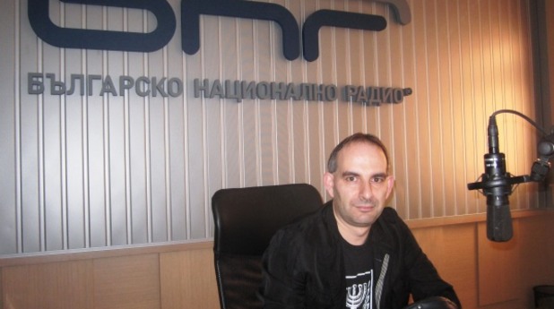 Виц на деня: Да се възторгваш на Гришо е признак на нисък интелект Виц на деня: Да се възторгваш на Гришо е признак на нисък интелект