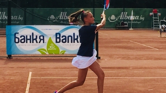 ITF W25 Ираклион, първи кръгДенислава Глушкова – Зина Херман 6-2,