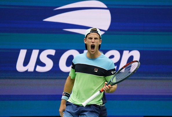 Давид победи Голиат: Шварцман изхвърли Зверев от US Open Давид победи Голиат: Шварцман изхвърли Зверев от US Open