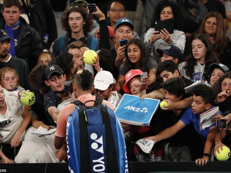 nick kyrgios banana