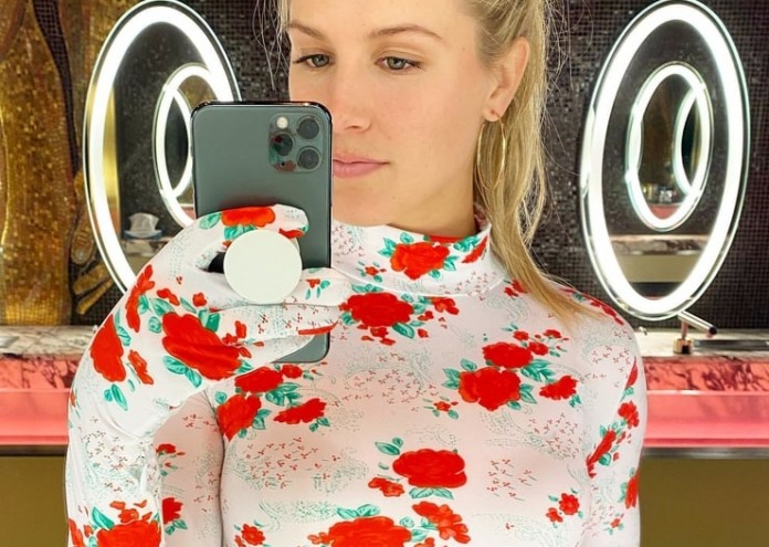 740full-eugenie-bouchard