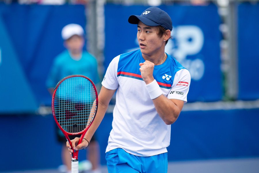 Йошихито Нишиока поднесе голяма изненада на АТР 250 турнира в