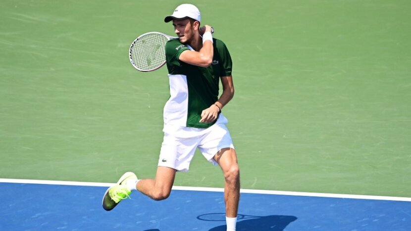Медведев и Беретини откриха кампаниите си на US Open с чисти победи