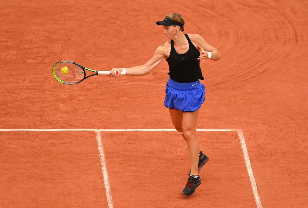 PARIS, FRANCE - SEPTEMBER 29: Liudmila Samsonova of Russia plays a forehand during her Women's Singles first round match against Sofia Kenin of The United States of America on day three of the 2020 French Open at Roland Garros on September 29, 2020 in Paris, France. (Photo by Shaun Botterill/Getty Images)