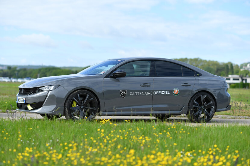 Електрическа мобилност от PEUGEOT на Ролан Гарос 2021 Електрическа мобилност от PEUGEOT на Ролан Гарос 2021