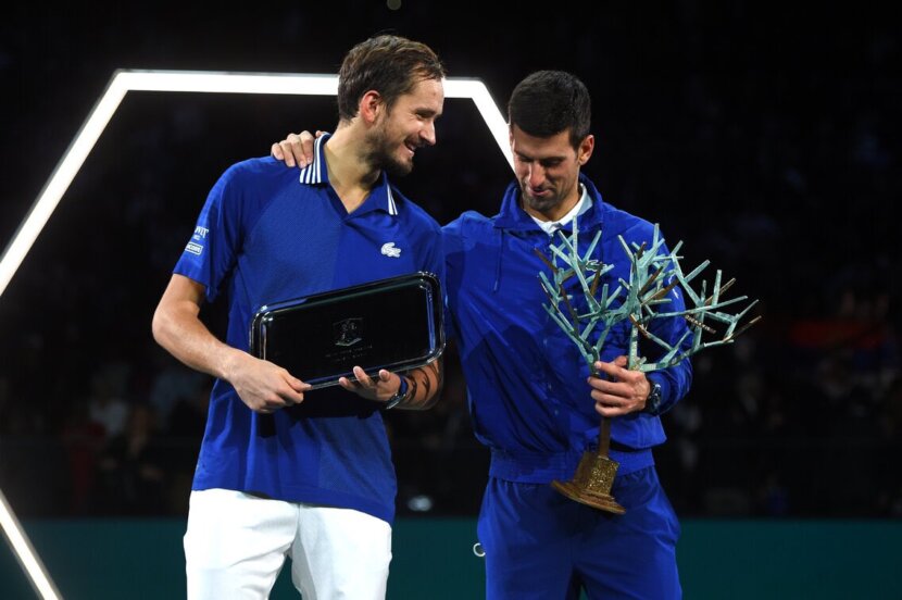 Novak-Djokovic_Daniil-Medvedev_Paris_2021-830x552.jpg