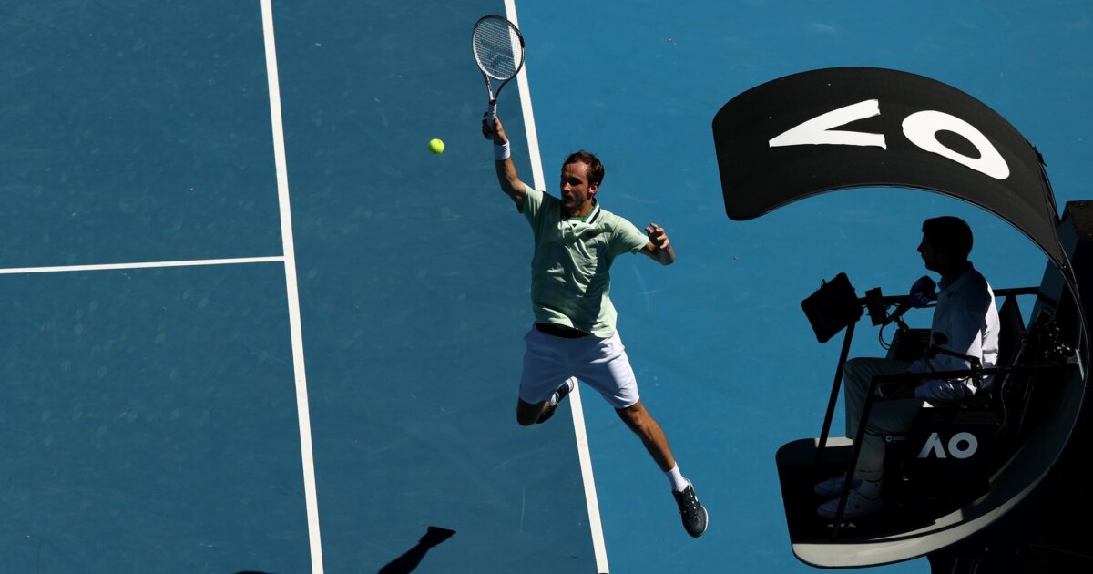 Australian Open, осминафиналДаниил Медведев – Максим Креси 6-2, 7-6(4), 6-7(4),