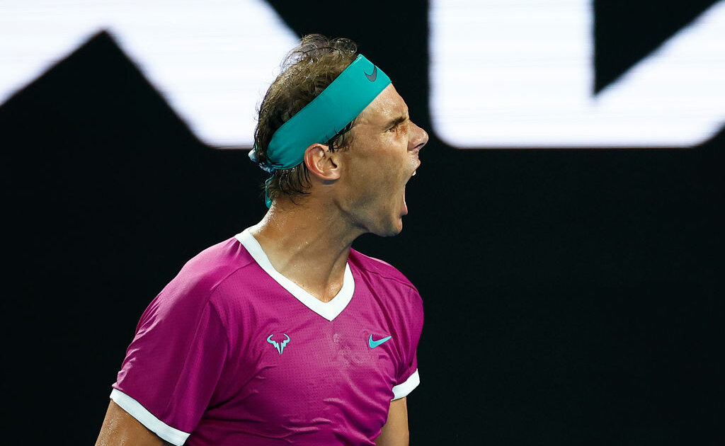 Australian Open, финалРафаел Надал – Даниил Медведев 2-6, 6-7(5), 6-4,