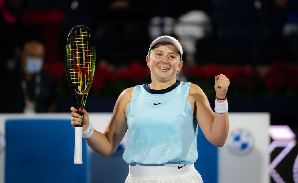 Шампионката от Дубай Йелена Остапенко пренесе победната си серия и