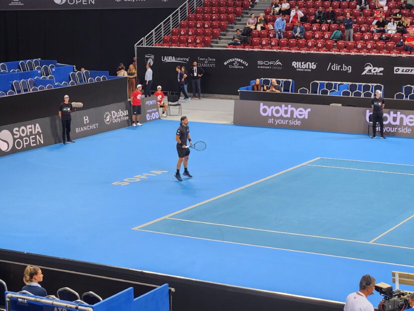 Фонини отпадна от Sofia Open след оспорвана битка с Вукич Фонини отпадна от Sofia Open след оспорвана битка с Вукич