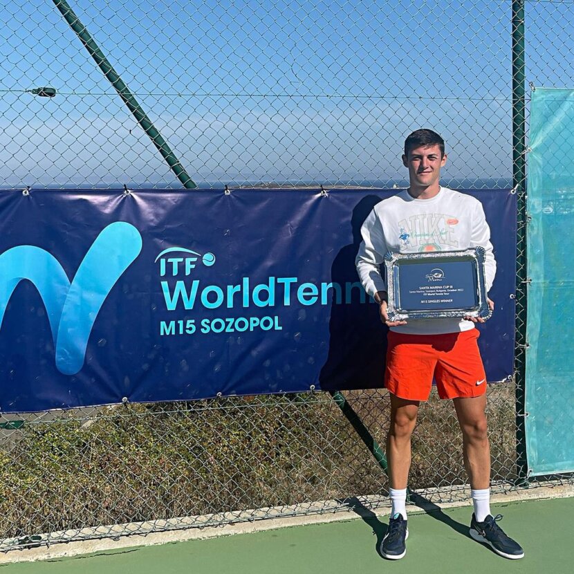Лазаров отново покори Созопол за третия си ITF трофей през 2022 Лазаров отново покори Созопол за третия си ITF трофей през 2022