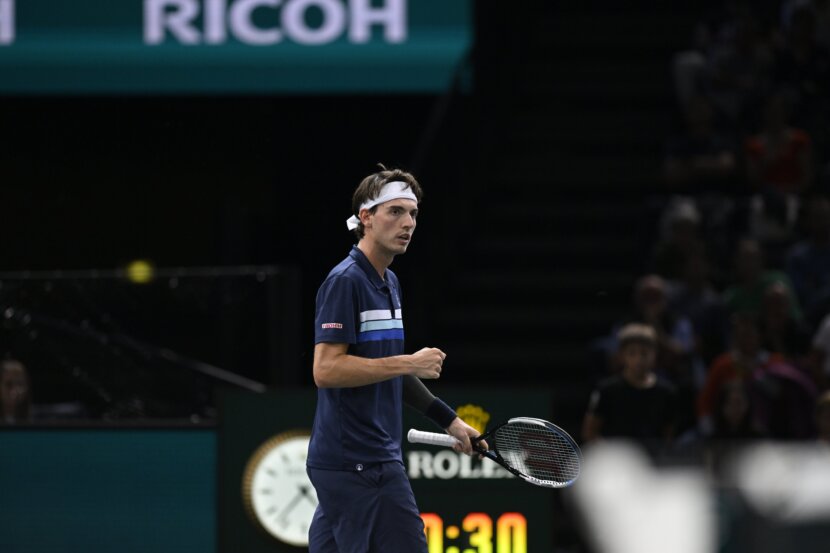Хюслер отстрани Синер в дебюта си на Rolex Paris Masters
