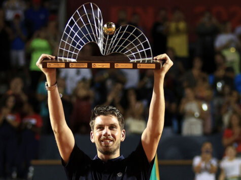 Cameron-Norrie-Trophy-Rio