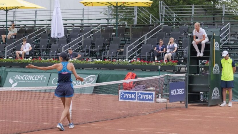 Подкастът Tennis Café: странната седмица с клей, допинг скандал и неспортсменско поведение Подкастът Tennis Café: странната седмица с клей, допинг скандал и неспортсменско поведение