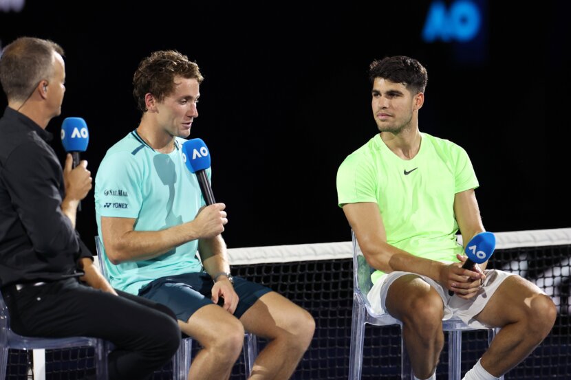 Алкарас загря за Australian Open с победа над Каспър Рууд Алкарас загря за Australian Open с победа над Каспър Рууд