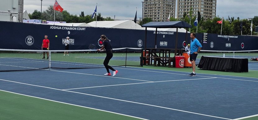 Финалист от US Open ще тренира Азаренка Финалист от US Open ще тренира Азаренка