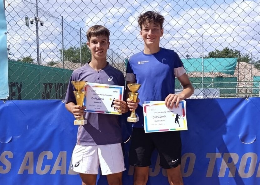 Калоян Шиков стана шампион на сингъл и на двойки на ITF в Румъния